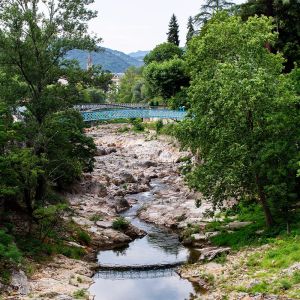 Péril à la Source